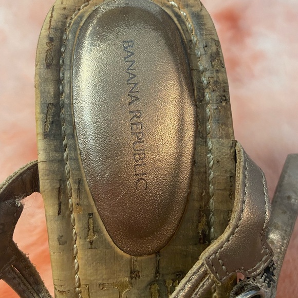 ❤️ Banana Republic wedge sandals! Size 8 US. - Picture 7 of 14